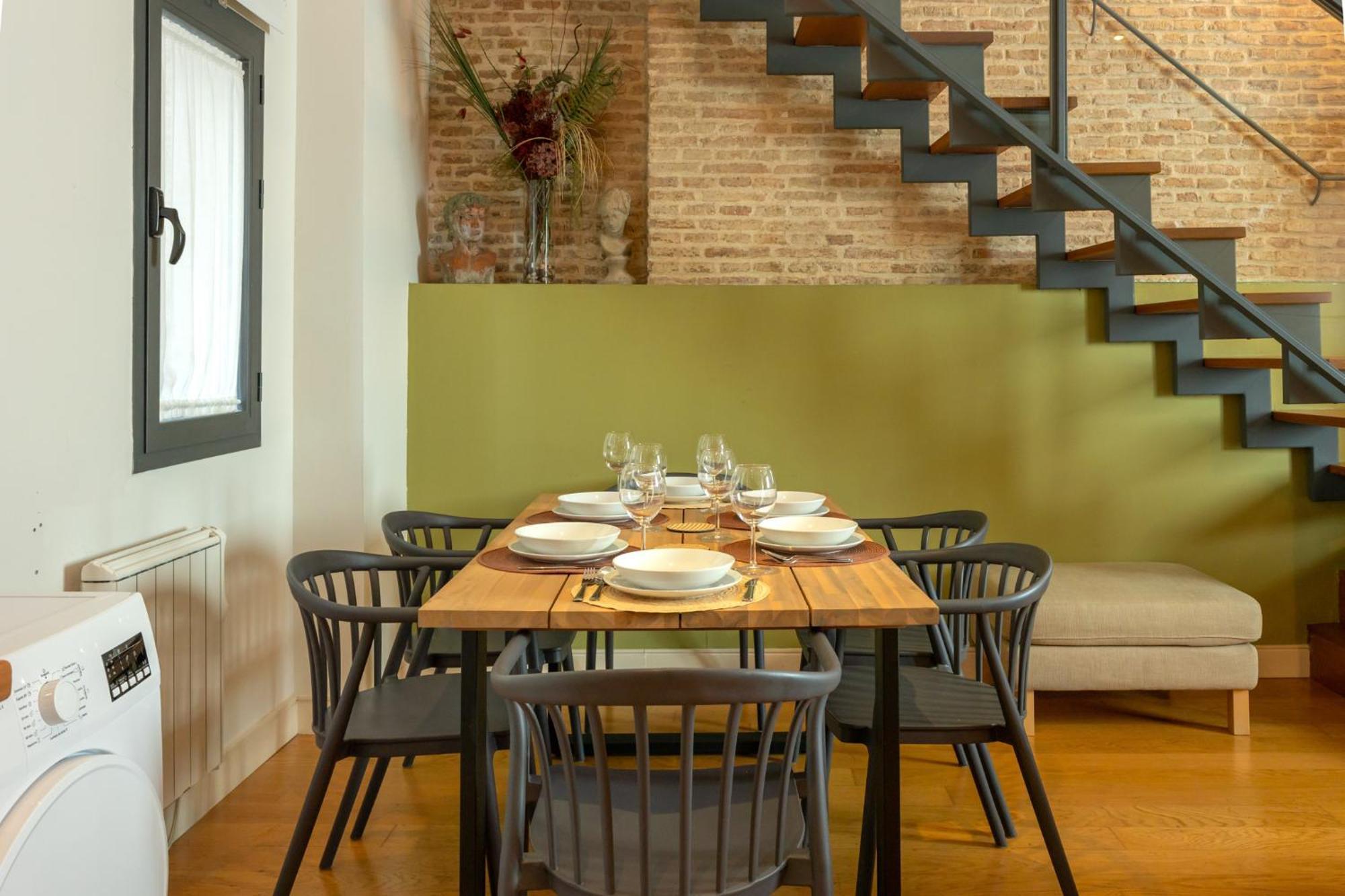 La Maestranza Charming One Or Two Bedrooms Apartments By Ocityzen Sevilla Eksteriør billede